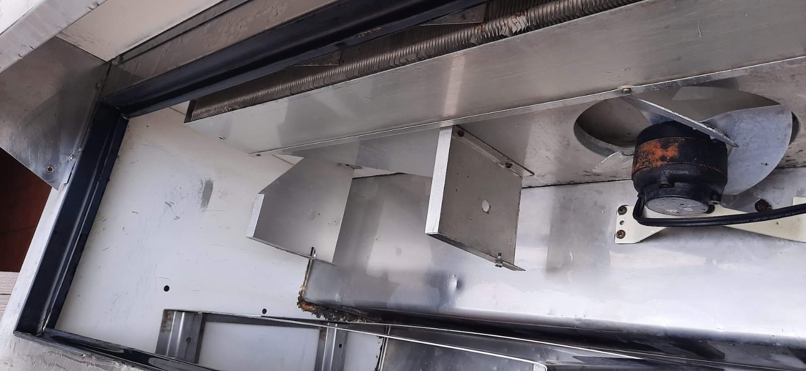 Ventilación y piezas del sistema